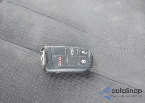 2015 Chrysler 200 Limited z USA, uszkodzony, nr VIN 1C3CCCAB0FN663722